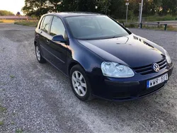 Blå Begagnad 2005 VW Golf IV Trendline Halvkombi | 60 000 kr (Lite dyr)