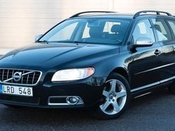 Svart Begagnad 2011 Volvo V70 R-Design Kombi | 99 900 kr (Marknadspris)