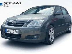 Mörkgrå (grå) Begagnad 2005 Toyota Corolla Halvkombi | 29 900 kr (Marknadspris)