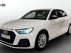 Vit Begagnad 2022 Audi A1 Sportback Proline Halvkombi | 214 000 kr (Marknadspris)