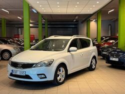 Vit Begagnad 2010 Kia Ceed Sportswagon Kombi | 39 900 kr (Marknadspris)