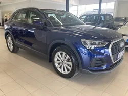 Navarrablå metallic Begagnad 2022 Audi Q3 Proline SUV | 339 900 kr (Marknadspris)