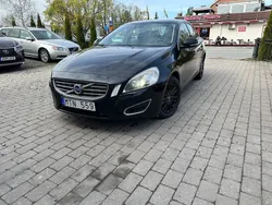 Svart Begagnad 2012 Volvo S60 Momentum Sedan | 84 900 kr (Marknadspris)