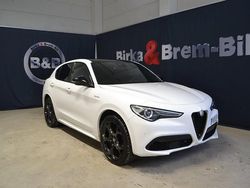 Vit Begagnad 2022 Alfa Romeo Stelvio Veloce SUV | 409 000 kr (Lite dyr)