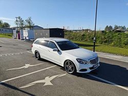 Vit Begagnad 2014 Mercedes E220 Kombi | 75 000 kr