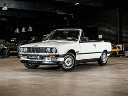 Begagnad 1987 BMW 325 Cabriolet Cab | 375 325 kr