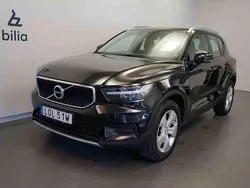 Svart Begagnad 2022 Volvo XC40 SUV | 249 900 kr