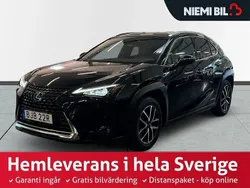 Svart Begagnad 2019 Lexus UX 250h SUV | 264 900 kr (Marknadspris)