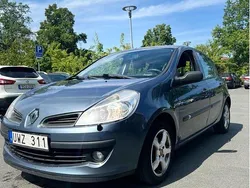Blå Begagnad 2006 Renault Clio R.S. Halvkombi | 15 900 kr (Marknadspris)