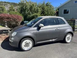 Grå Begagnad 2015 Fiat 500 Lounge Halvkombi | 72 000 kr (Superpris)