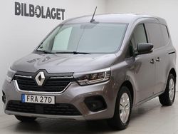 Grå Begagnad 2023 Renault Kangoo Minibuss | 279 900 kr (Dyr)