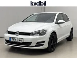 Vit Begagnad 2015 VW Golf VII Halvkombi | 69 800 kr (Superpris)