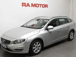 Silver Begagnad 2014 Volvo V60 Momentum Kombi | 109 800 kr (Bra pris)