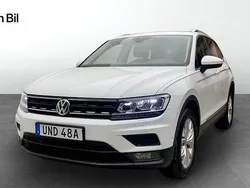 Vit Begagnad 2019 VW Tiguan Executive SUV | 274 900 kr (Marknadspris)