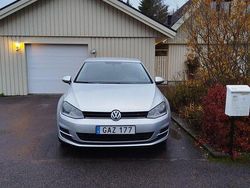 Silver Begagnad 2016 VW Golf VII Halvkombi | 125 000 kr (Marknadspris)