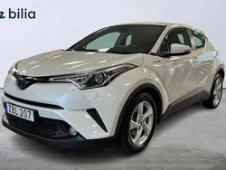 Vit Begagnad 2017 Toyota C-HR Active SUV | 194 900 kr (Marknadspris)