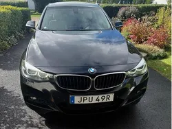 Svart Begagnad 2019 BMW 330 M Sport Halvkombi | 260 000 kr (Marknadspris)