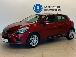 Mörkröd (röd) Begagnad 2019 Renault Clio IV Zen Halvkombi | 105 000 kr (Marknadspris)