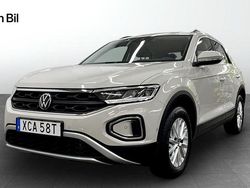 Grå Begagnad 2022 VW T-Roc Life SUV | 279 900 kr (Marknadspris)