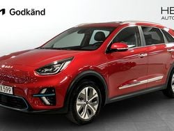 Röd (red) Begagnad 2022 Kia e-Niro Advance SUV | 324 900 kr (Lite dyr)