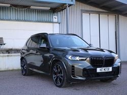 Grön Begagnad 2025 BMW X5 M Sport SUV | 1 050 000 kr