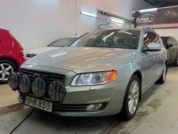 Silver Begagnad 2014 Volvo V70 Summum Kombi | 119 900 kr (Marknadspris)