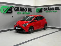 Röd Begagnad 2020 Toyota Aygo X-play Halvkombi | 114 900 kr (Marknadspris)