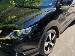 Svart Begagnad 2017 Nissan Qashqai SUV | 175 000 kr (Marknadspris)