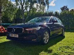 Svart Begagnad 2017 Volvo V90 Momentum Kombi | 190 000 kr (Lite dyr)