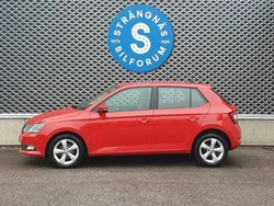 Röd Begagnad 2017 Skoda Fabia Style Halvkombi | 105 000 kr (Marknadspris)