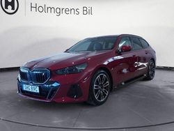 Röd/orange Begagnad 2024 BMW i5 Efficient Dynamics Sedan | 838 000 kr (Marknadspris)