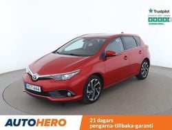 Röd Begagnad 2015 Toyota Auris Active Halvkombi | 82 000 kr (Superpris)