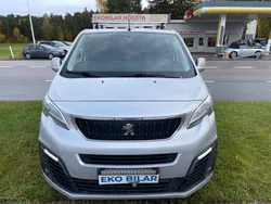Ljusgrå (grå) Begagnad 2017 Peugeot Expert Van | 144 900 kr
