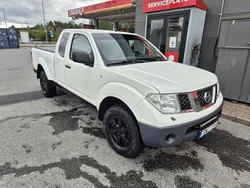 Vit Begagnad 2008 Nissan Navara Pickup | 59 000 kr (Marknadspris)