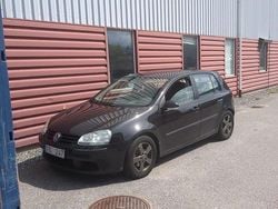 Svart Begagnad 2005 VW Golf IV Halvkombi | 36 900 kr (Lite dyr)