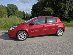 Röd Begagnad 2012 Renault Clio IV Halvkombi | 46 000 kr (Marknadspris)