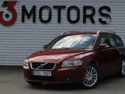 Röd Begagnad 2008 Volvo V50 Summum Kombi | 69 900 kr (Lite dyr)