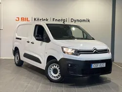 Vit Begagnad 2023 Citroën Berlingo Business Class Minibuss | 249 875 kr (Bra pris)