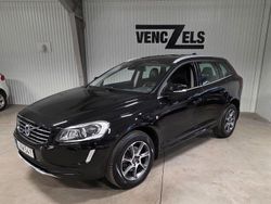 Svart Begagnad 2015 Volvo XC60 Ocean Race SUV | 149 000 kr (Marknadspris)