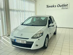 Vit Begagnad 2010 Renault Clio II Halvkombi | 29 900 kr (Marknadspris)