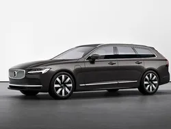 Grå Begagnad 2024 Volvo V90 Plus Kombi | 672 800 kr