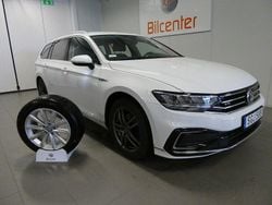 Vit Begagnad 2020 VW Passat GTE Kombi | 279 900 kr (Marknadspris)