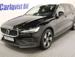 Svart Begagnad 2021 Volvo V60 CC Kombi | 315 000 kr (Marknadspris)