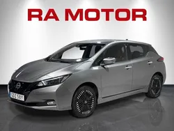 Grå Begagnad 2022 Nissan Leaf Tekna Halvkombi | 279 900 kr (Dyr)