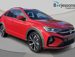 Mörkröd Ny 2025 VW Taigo R-line SUV | 317 300 kr (Marknadspris)