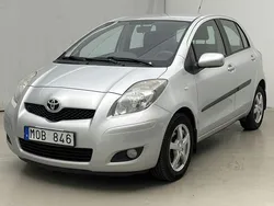 Silver Begagnad 2010 Toyota Yaris | 50 000 kr (Bra pris)