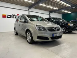 Grå Begagnad 2007 Opel Zafira Minibuss | 59 500 kr