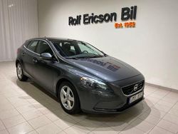 Grå Begagnad 2013 Volvo V40 Momentum Kombi | 144 500 kr (Marknadspris)