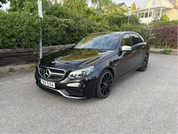 Svart Begagnad 2014 Mercedes E63 AMG Avantgarde Sedan | 429 900 kr