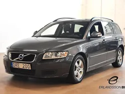 Grå Begagnad 2011 Volvo V50 Kinetic Kombi | 89 900 kr (Marknadspris)